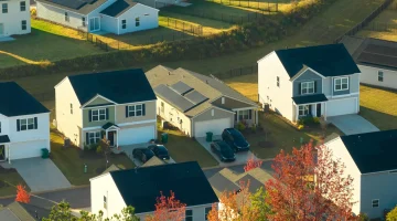 Сравнение технологий: SIP-панели против модульных конструкций